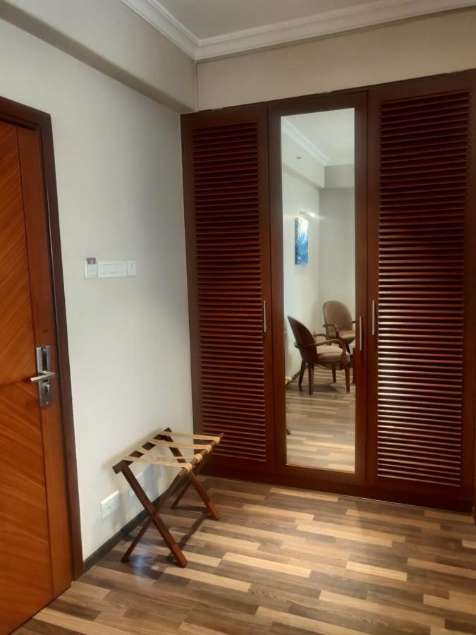 ホテル Adiva Residency Beacon, Grant Road, ムンバイ エクステリア 写真